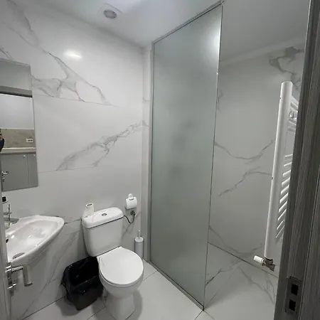 Apartment Continetal With Two Bed Bucharest