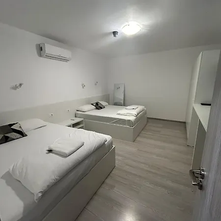 Continetal With Two Bed Bucharest