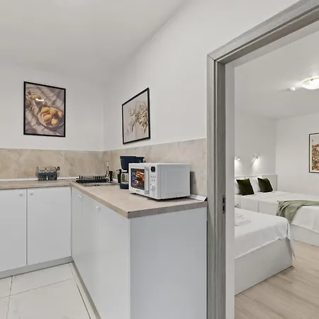 Continetal With Two Bed Appartement